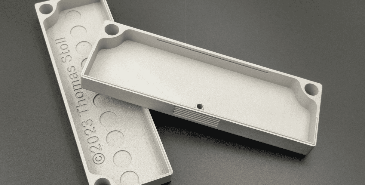 Metallbox aus 3D-gedrucktem Titan